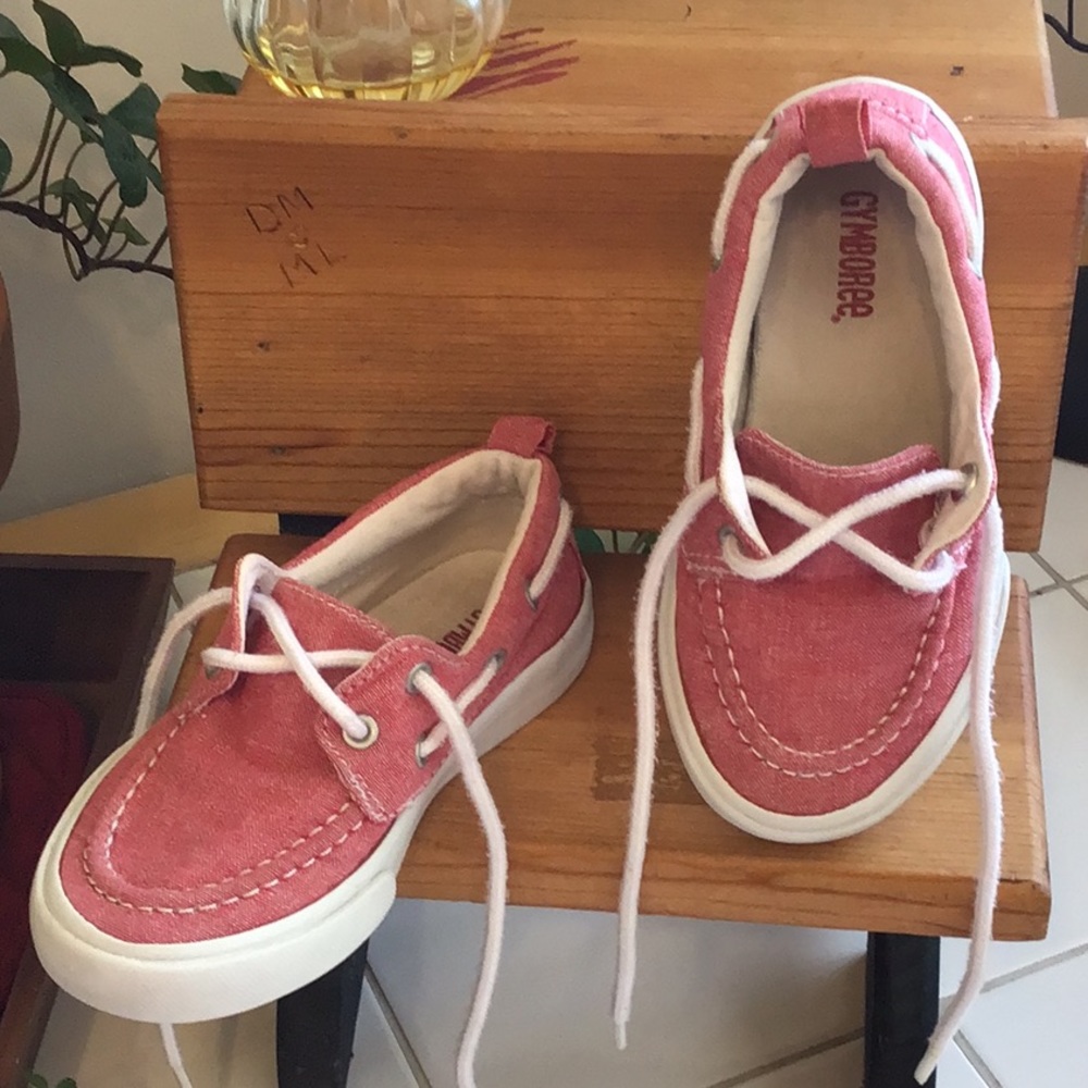‘Gymboree’ Faded Red Canvas/White Laces Slip-Ons - Picture 2 of 7